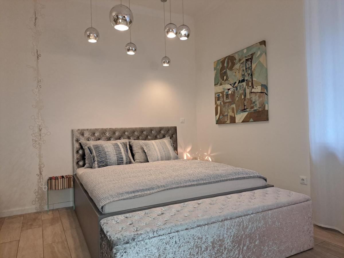 Slovenian Art Story Apartment Ljubljana Ngoại thất bức ảnh